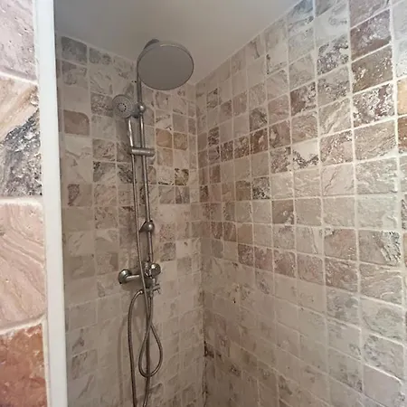 Triplex Refait A Neuf 3 Mns Mer Λα Σιοτά