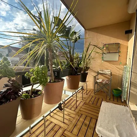 Triplex Refait A Neuf 3 Mns Mer * La Ciotat