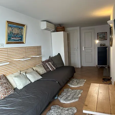 Triplex Refait A Neuf 3 Mns Mer Apartman La Ciotat