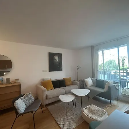 Triplex Refait A Neuf 3 Mns Mer * La Ciotat